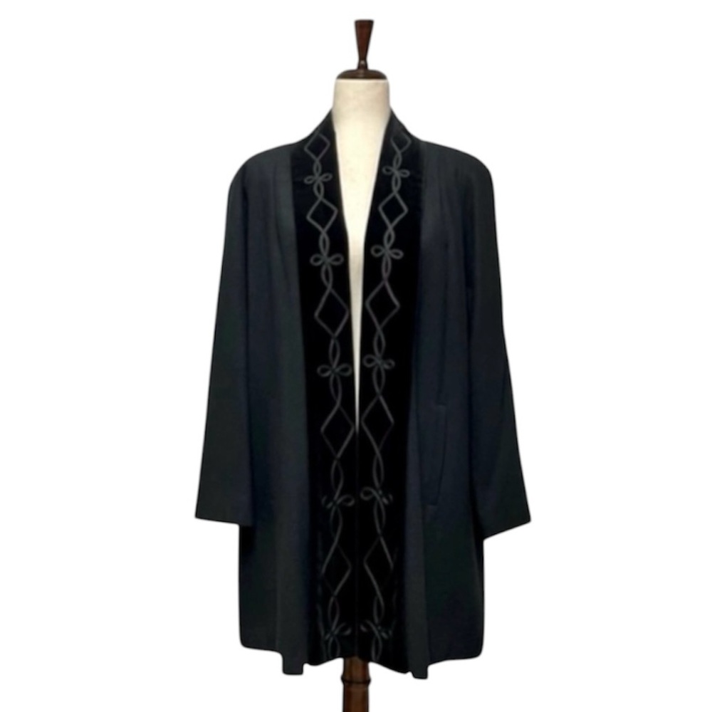 Vintage 80s Beacon Place Wool Swing Coat Black Size M Open Front Velvet Collar